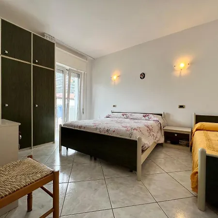 Lägenhet Condominio Lanterna